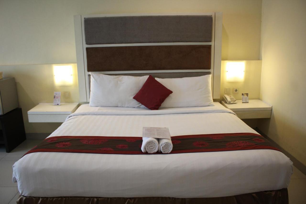 President Executive Club Hotel Чикаранг Екстериор снимка