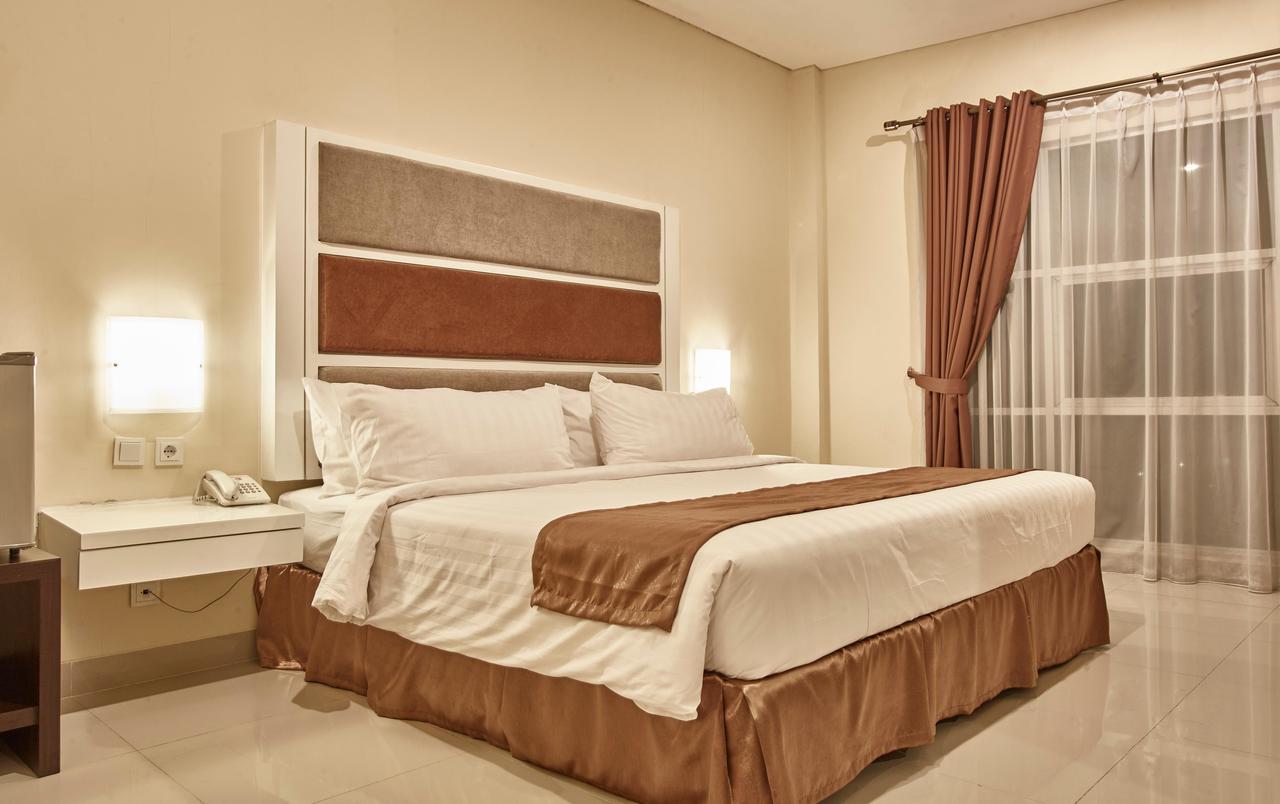 President Executive Club Hotel Чикаранг Екстериор снимка