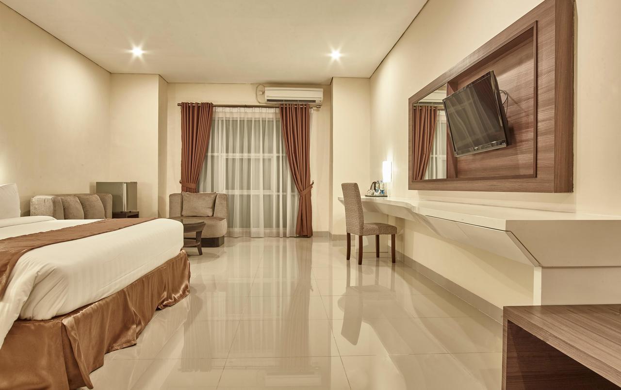 President Executive Club Hotel Чикаранг Екстериор снимка