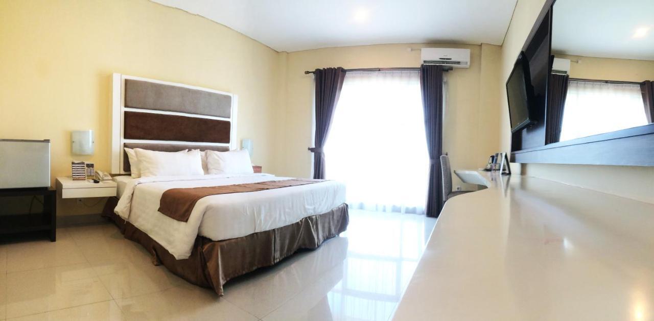 President Executive Club Hotel Чикаранг Екстериор снимка